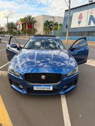 JAGUAR XE 2.0 16V SI4 TURBO GASOLINA R-SPORT 4P AUTOMÁTICO JAGUAR XE 2.0 16V SI4 TURBO GASOLINA R-SPORT 4P AUTOMÁTICO